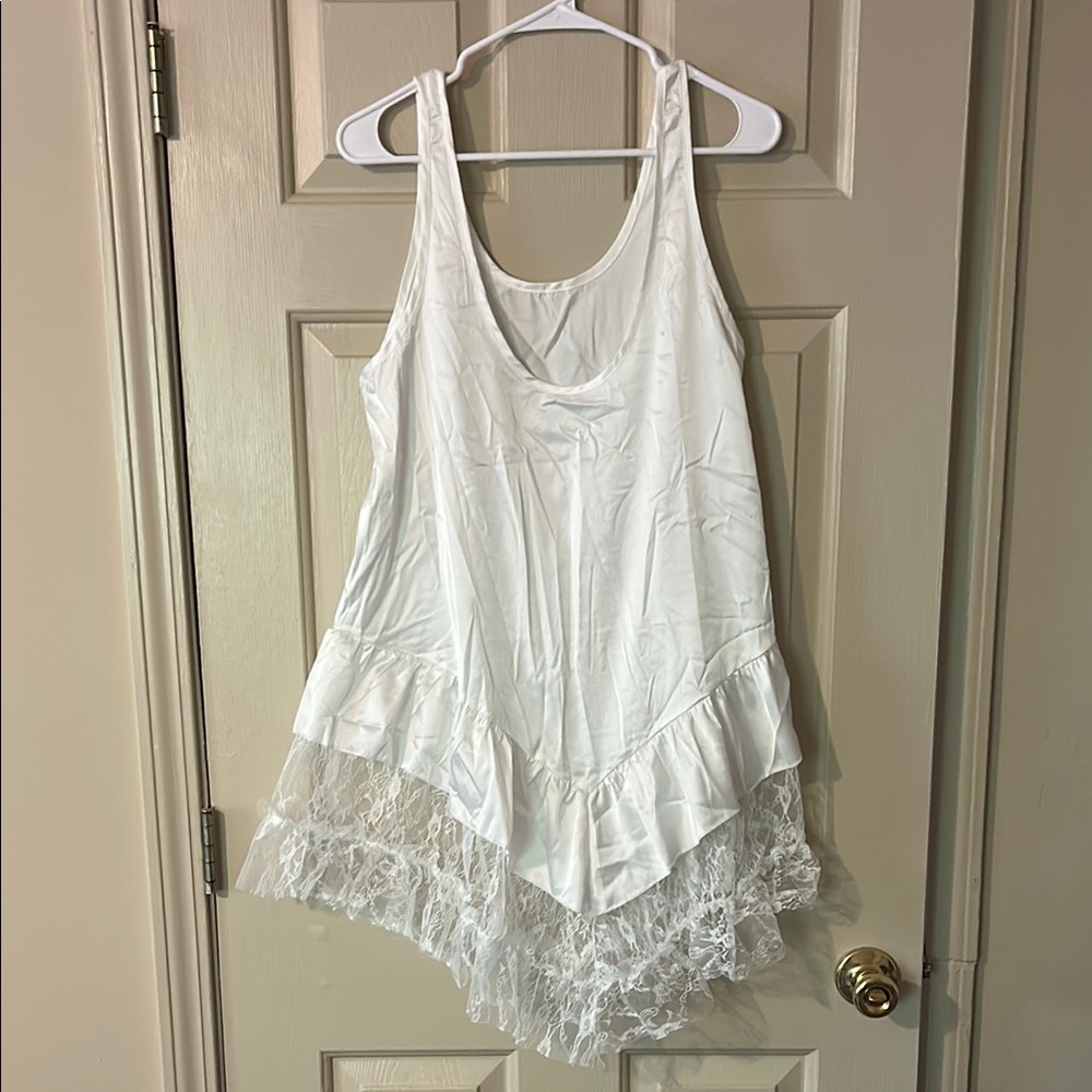Elegant White Lace Hem Women's Top